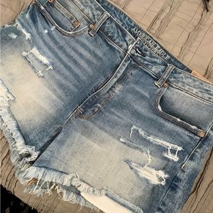 American Eagle Hi-Rise Festival Shorts